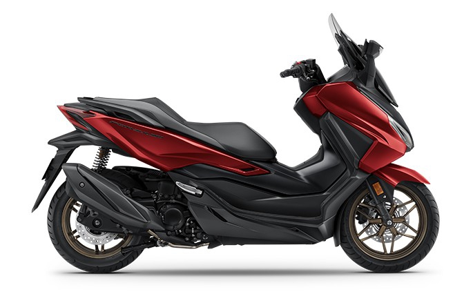 Honda Forza 350 2026 สปอร์ตพรีเมียมสกู๊ตเตอร์ ราคา 185,340 บาท